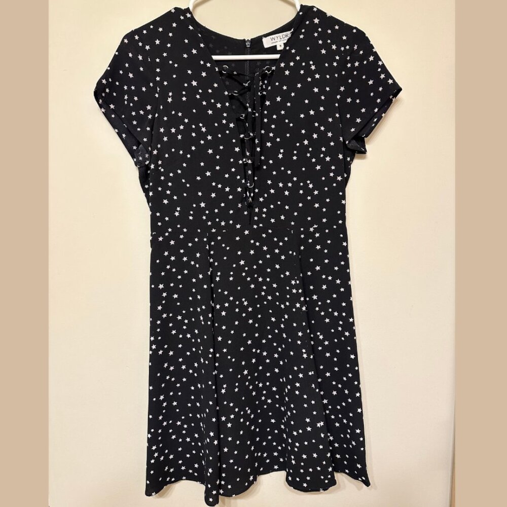 WYLDR Star Pattern Lace-up Dress